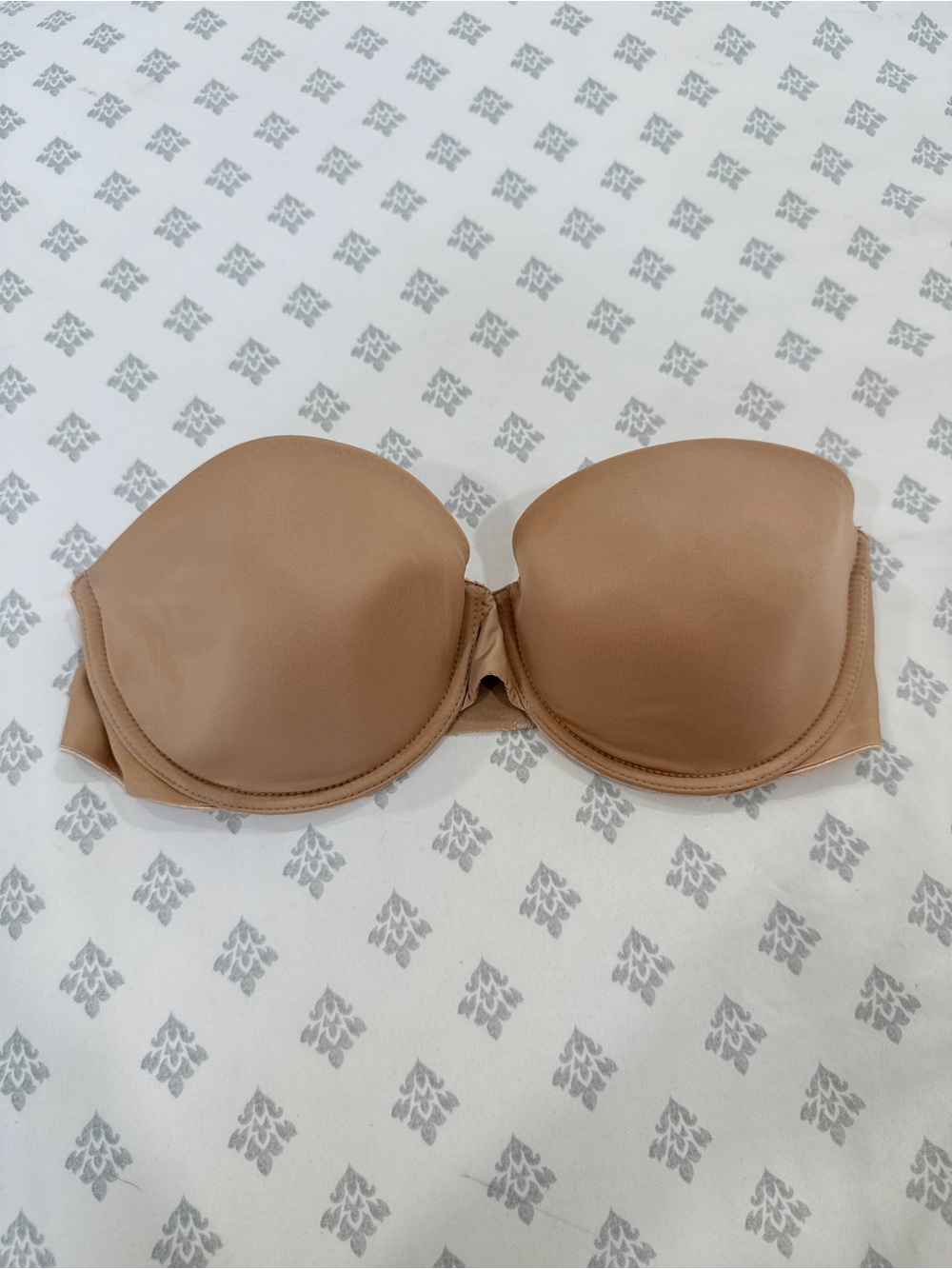Victoria's Secret Strapless Molded Nude Bra